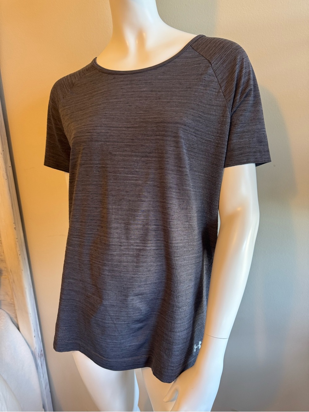 Under Armour Women’s Short Sleeve Crew Tee - Charcoal Heather